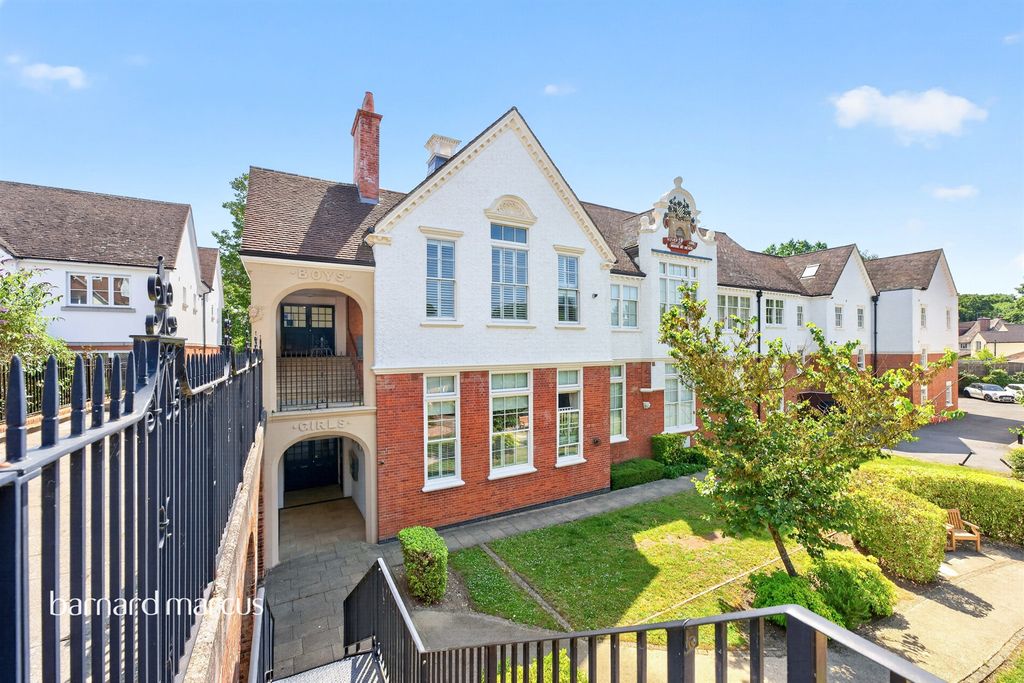 Property photo 1 of 16