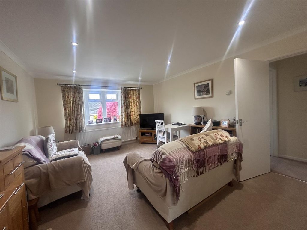 Property photo 3 of 12 Lounge 1.Jpg