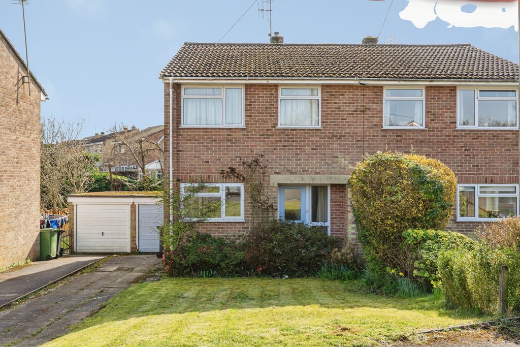 Property photo 1 of 20