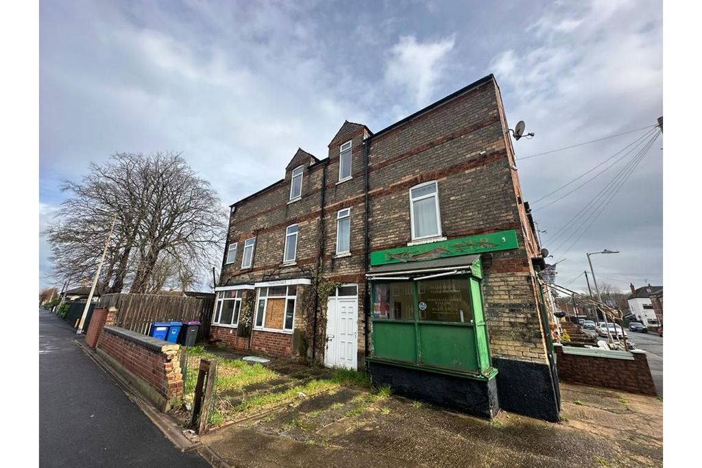 Property photo 1 of 3