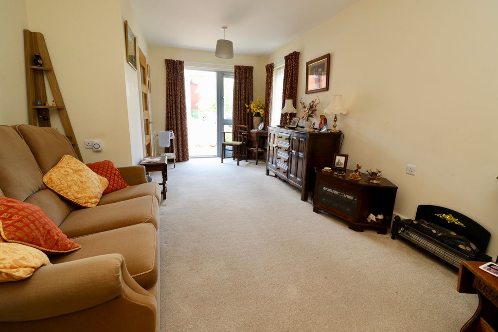 Property photo 3 of 12 Img_7860