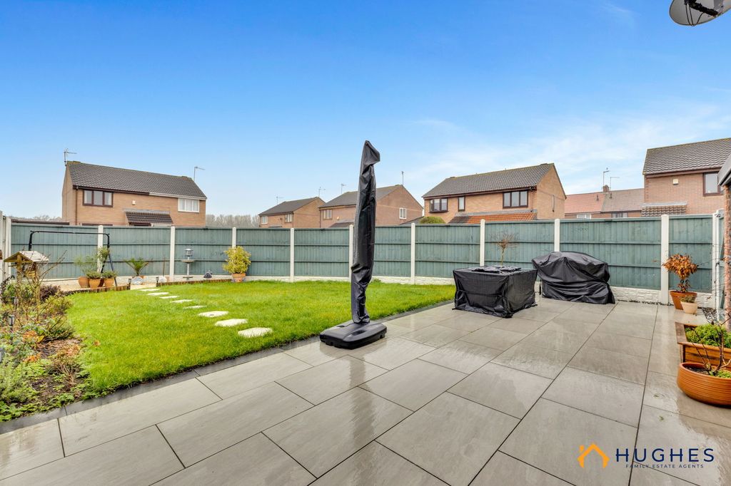 Property photo 3 of 23