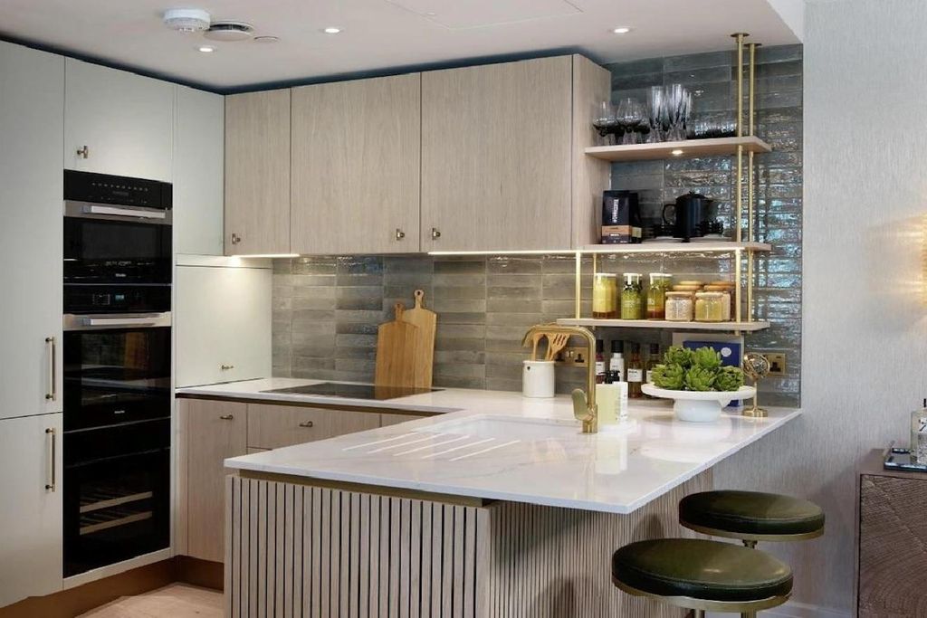 Property photo 3 of 9 Picture 3