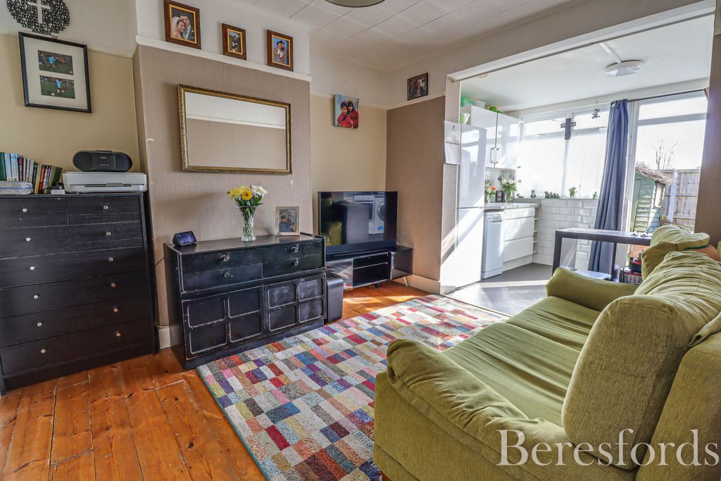 Property photo 2 of 18 Picture No. 04