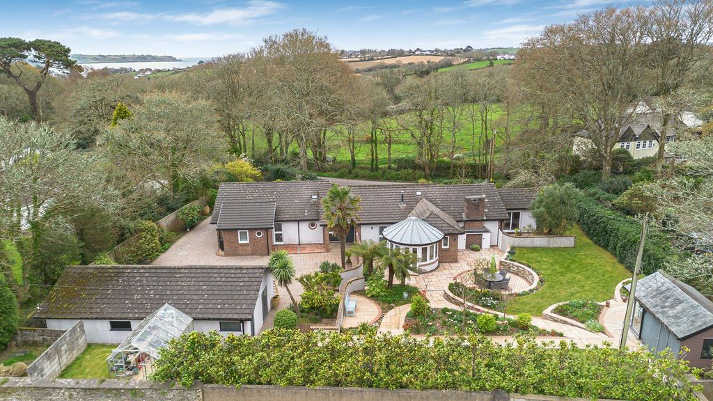 Property photo 1 of 36