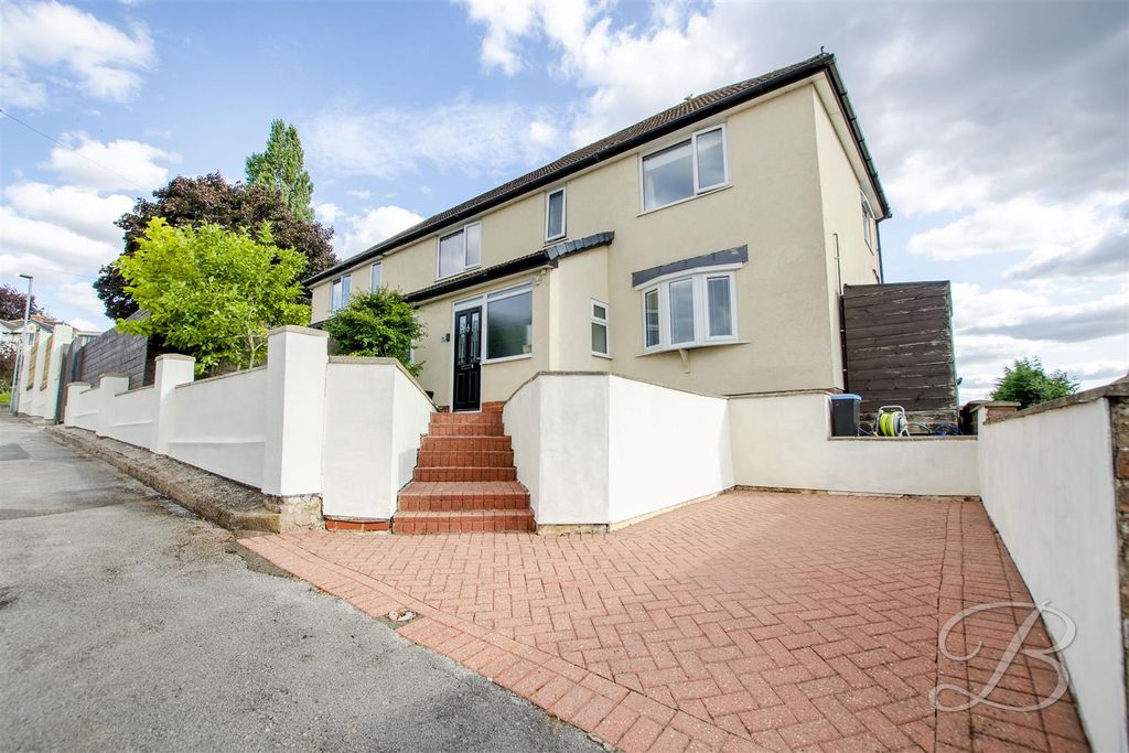 Property photo 1 of 49 Outside