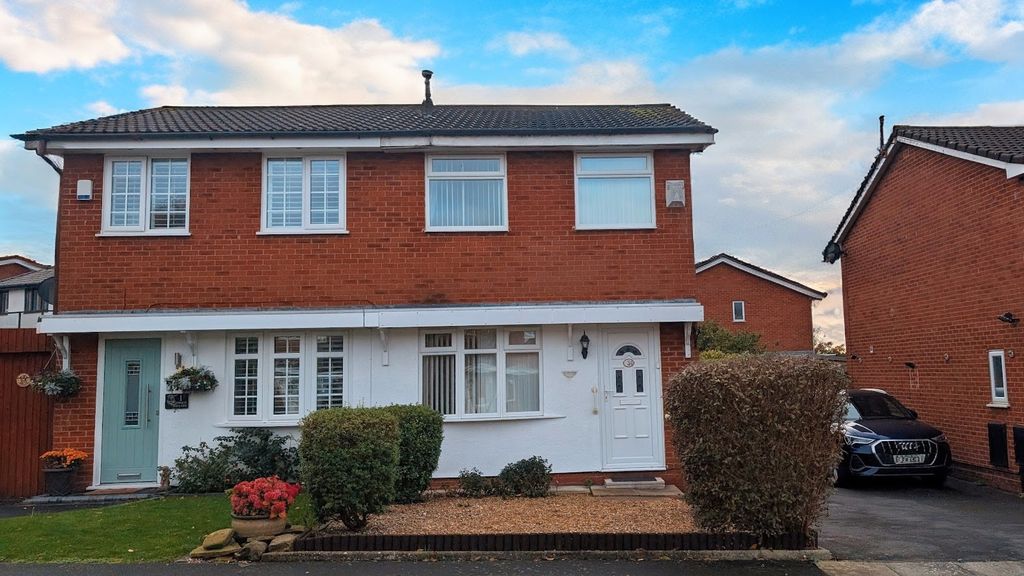 Property photo 1 of 8