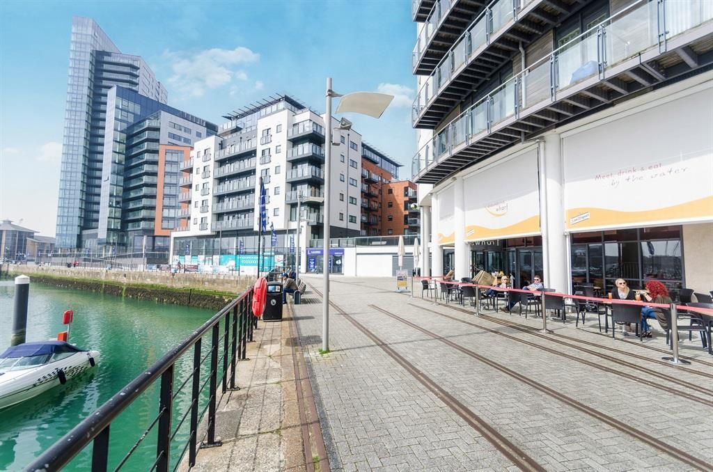 Property photo 3 of 10 Exterior