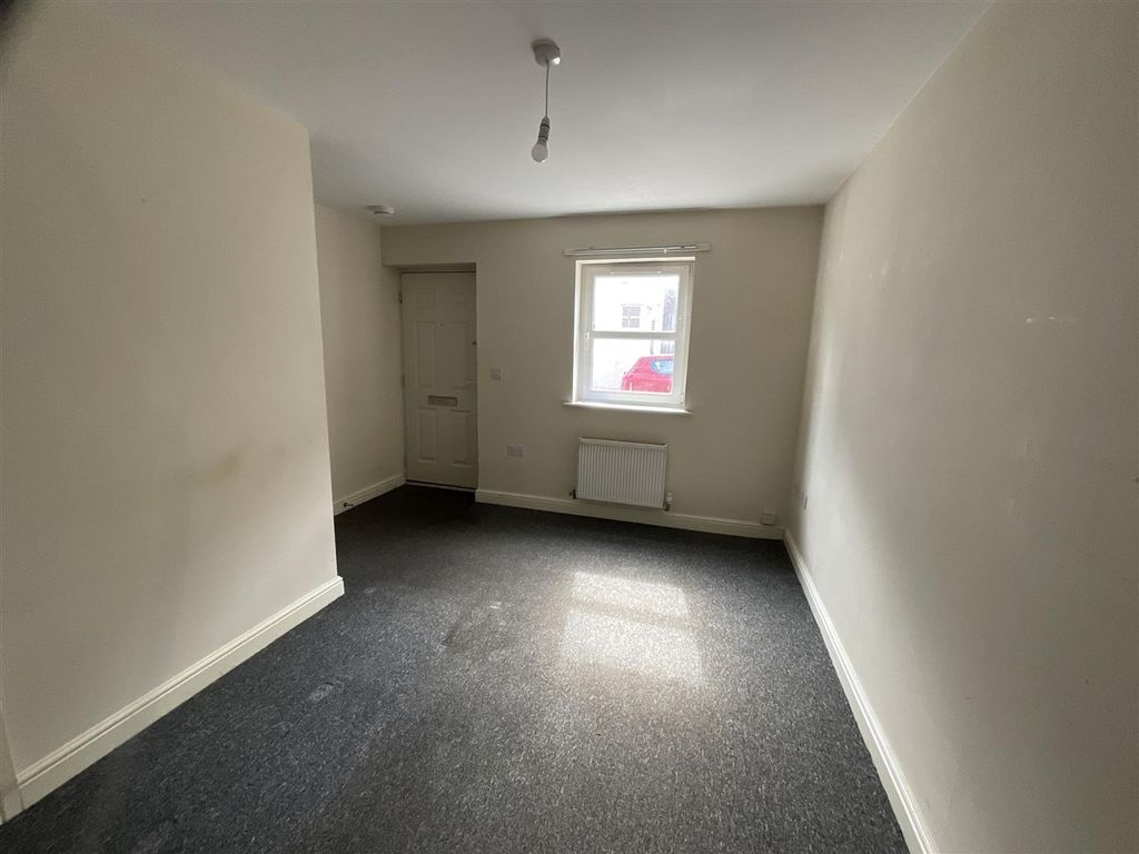 Property photo 2 of 8 E160Ef2B-Db72-40CC-Bef6-Ea47Af49265C.Jpeg