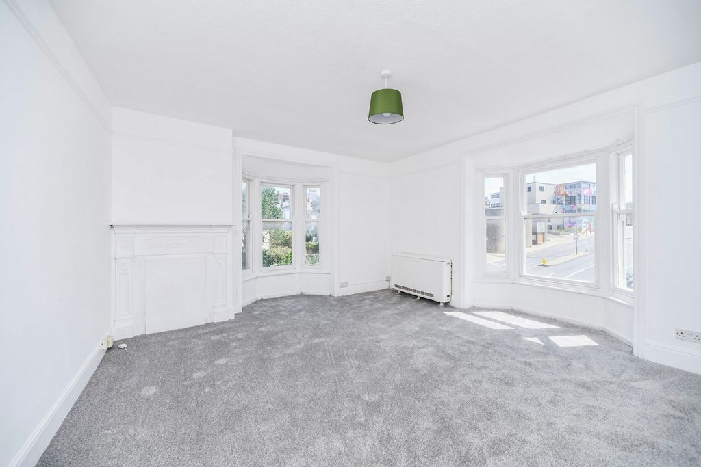 Property photo 1 of 20 Pbox-Img.Jpg