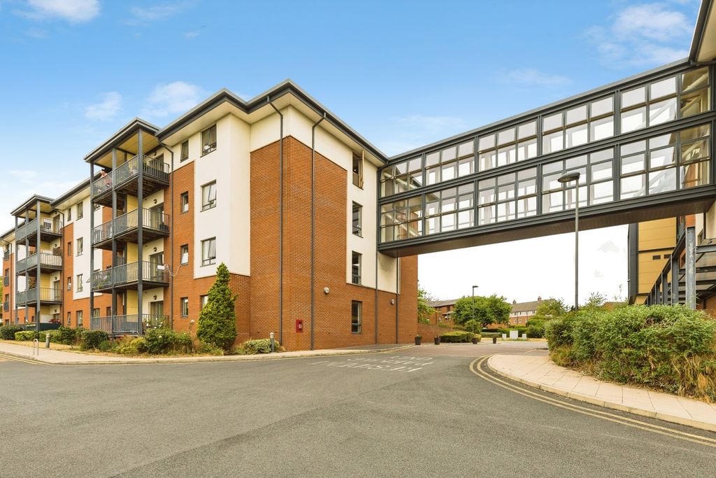 Property photo 1 of 19 Pbox-Img.Jpg