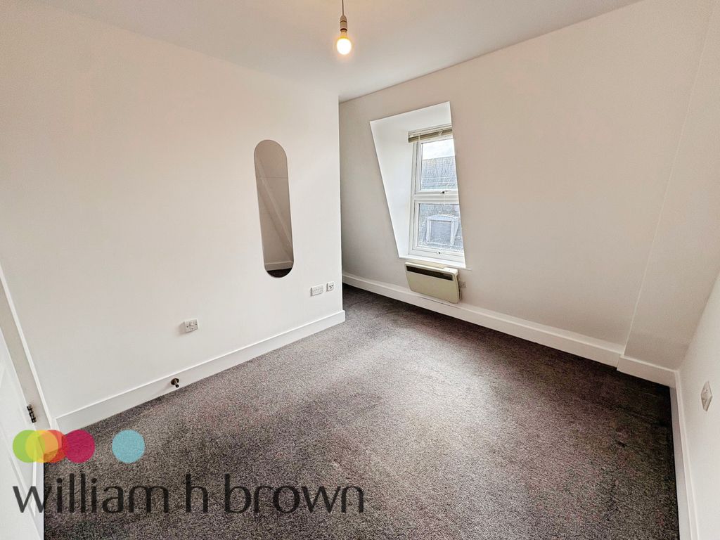 Property photo 2 of 7 View