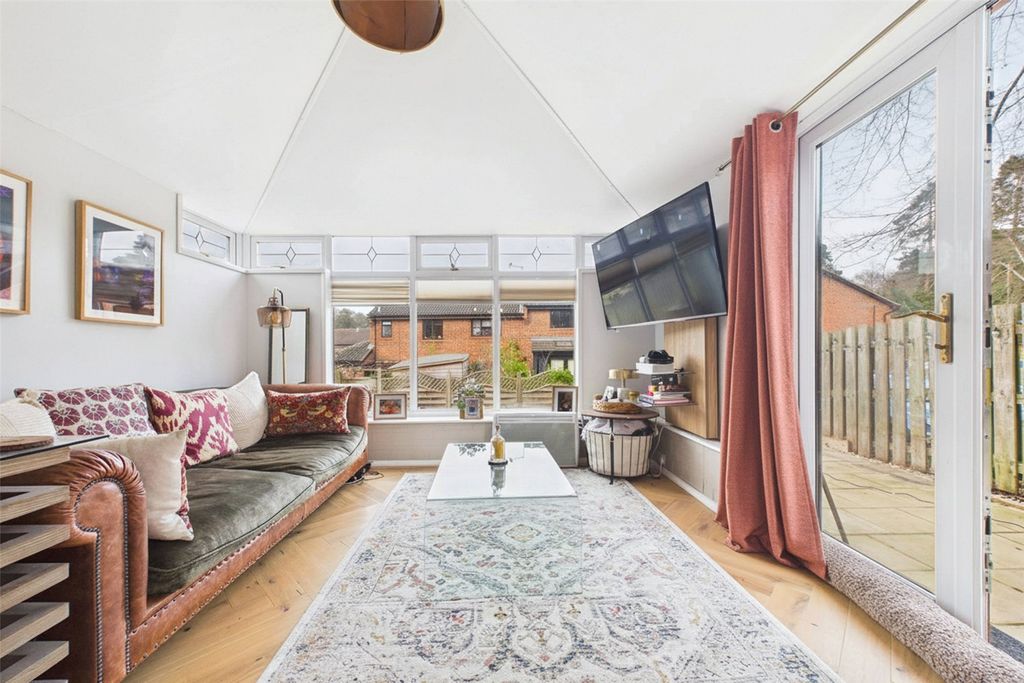 Property photo 3 of 9 Picture No. 26