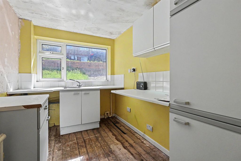 Property photo 3 of 8 Img_5321.Jpg