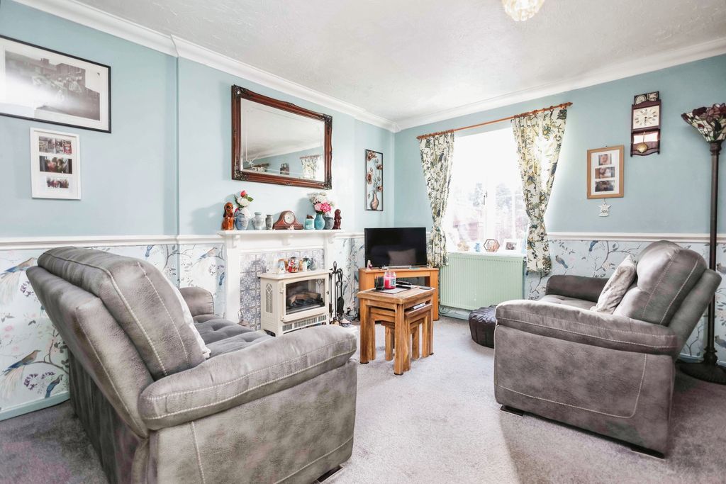 Property photo 2 of 17 Photography