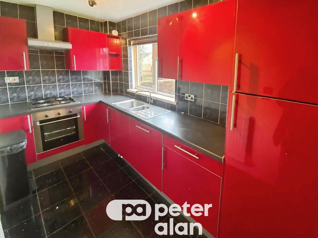 Property photo 1 of 6 Front