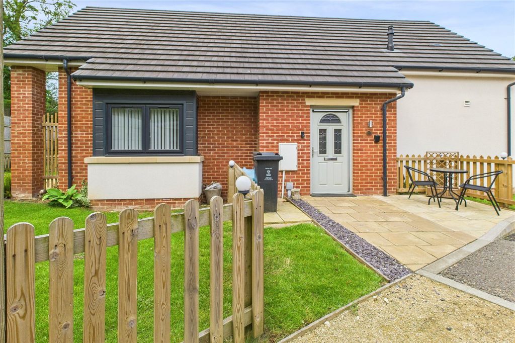 Property photo 1 of 20 Picture No. 05