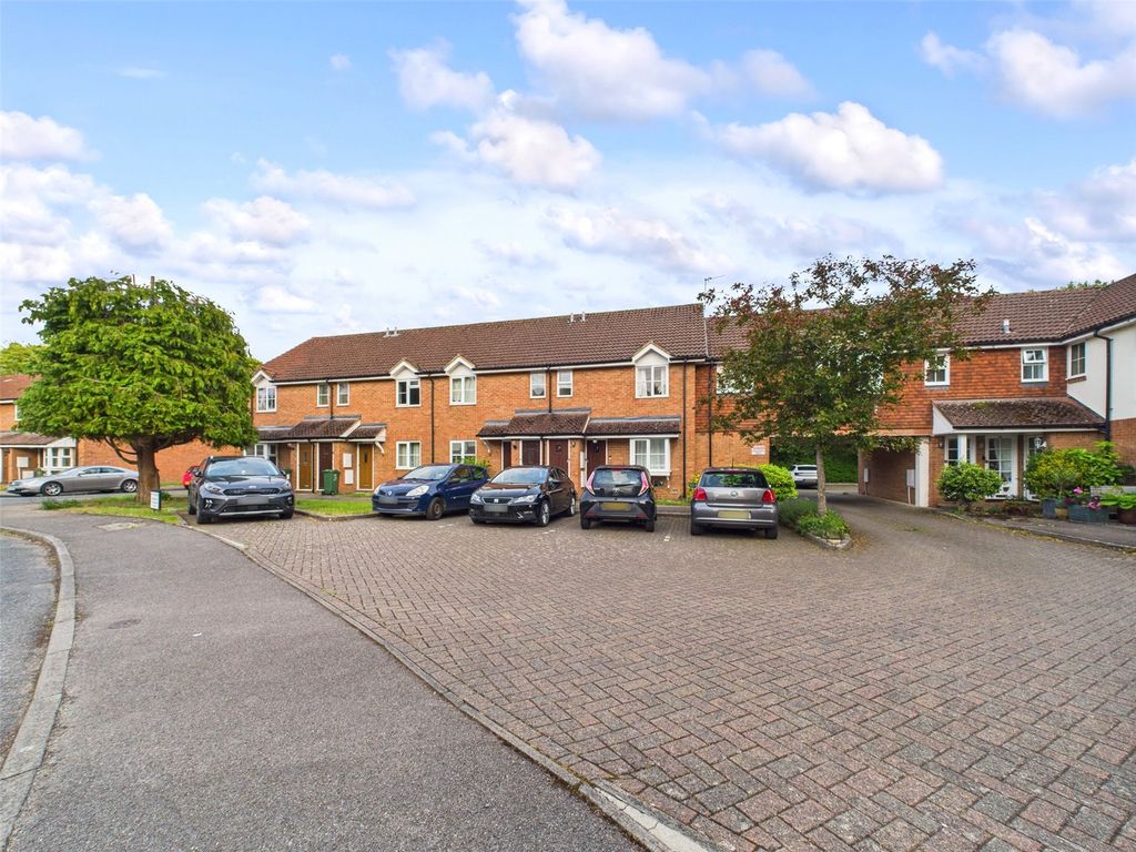 Property photo 2 of 9 Picture No. 11