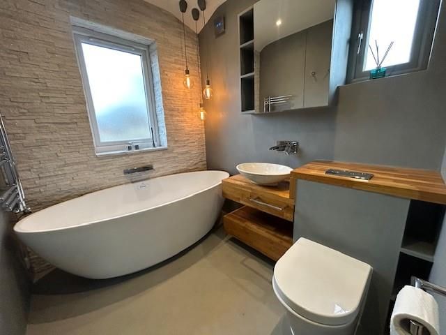 Property photo 3 of 18 1.Jpg