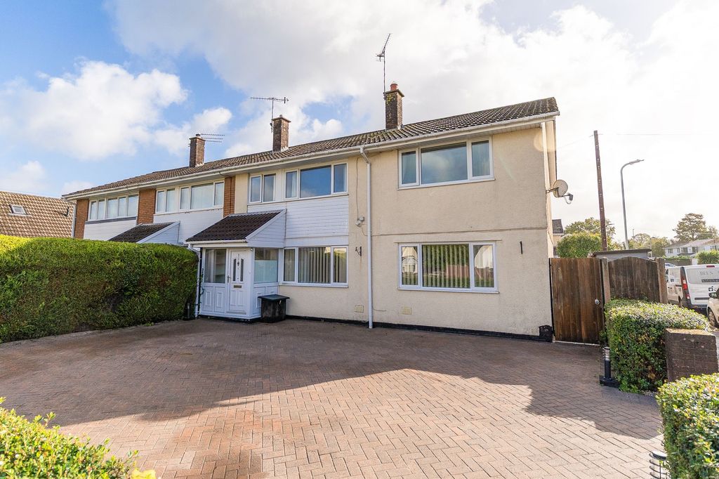 Property photo 1 of 30