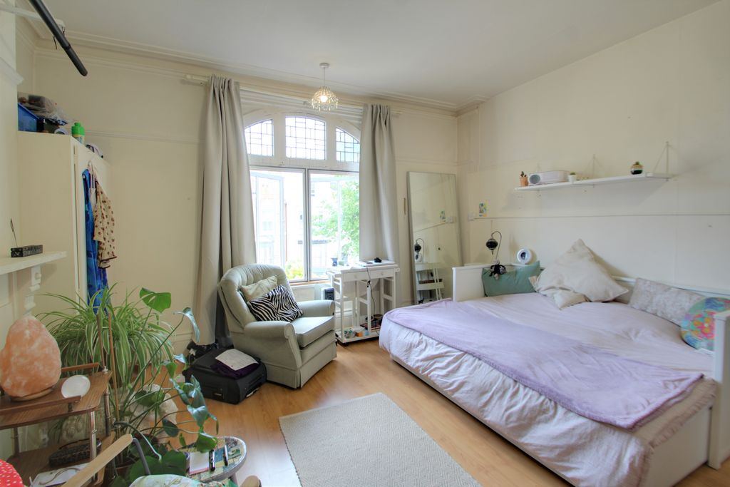 Property photo 2 of 4