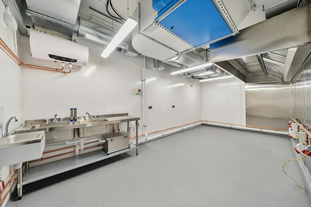 Property photo 3 of 14 1261191 3.Jpg