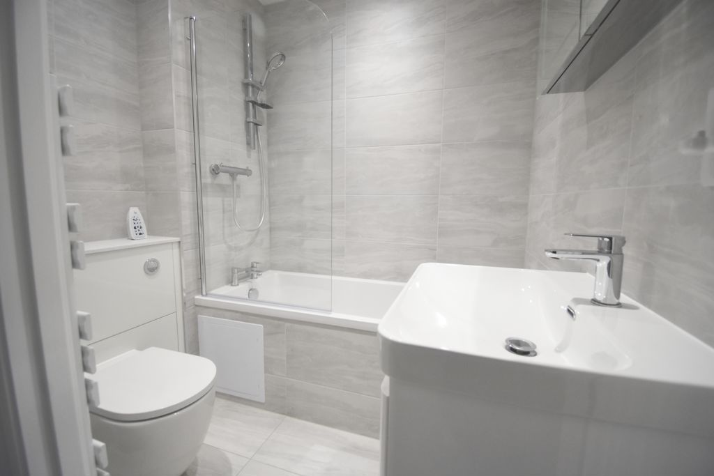 Property photo 3 of 11 Photo 7