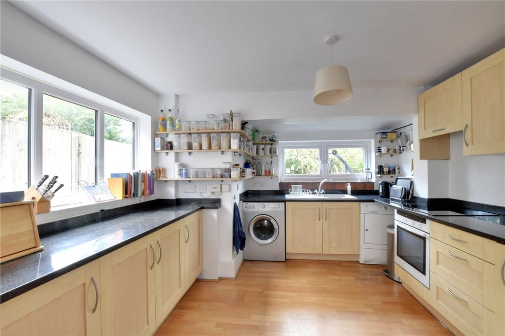 Property photo 3 of 27 Picture No. 03
