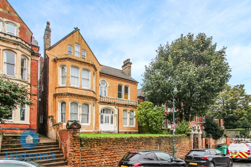 Property photo 1 of 8 Untitled Design (79)