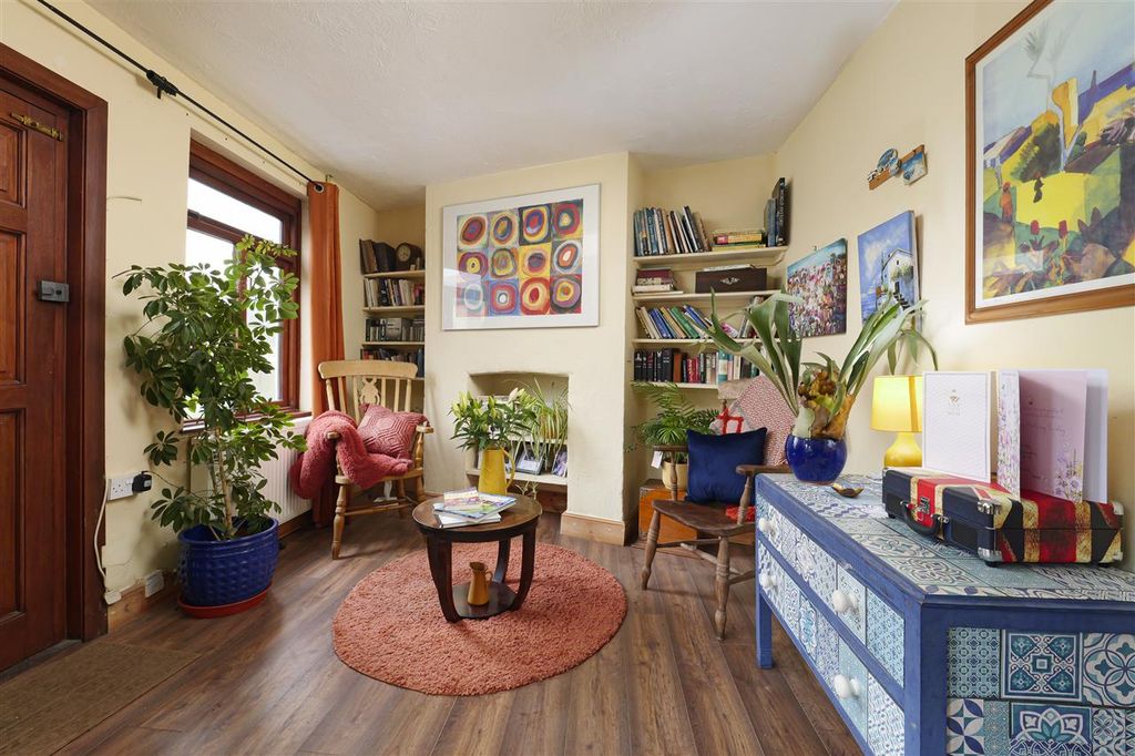 Property photo 3 of 26