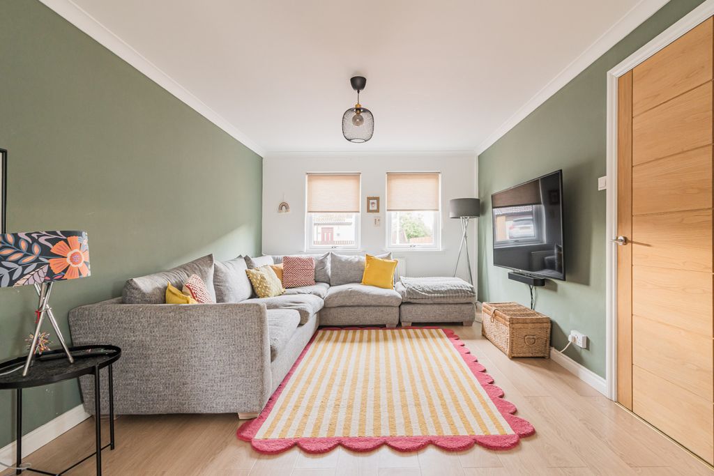 Property photo 2 of 28 Property Image 2