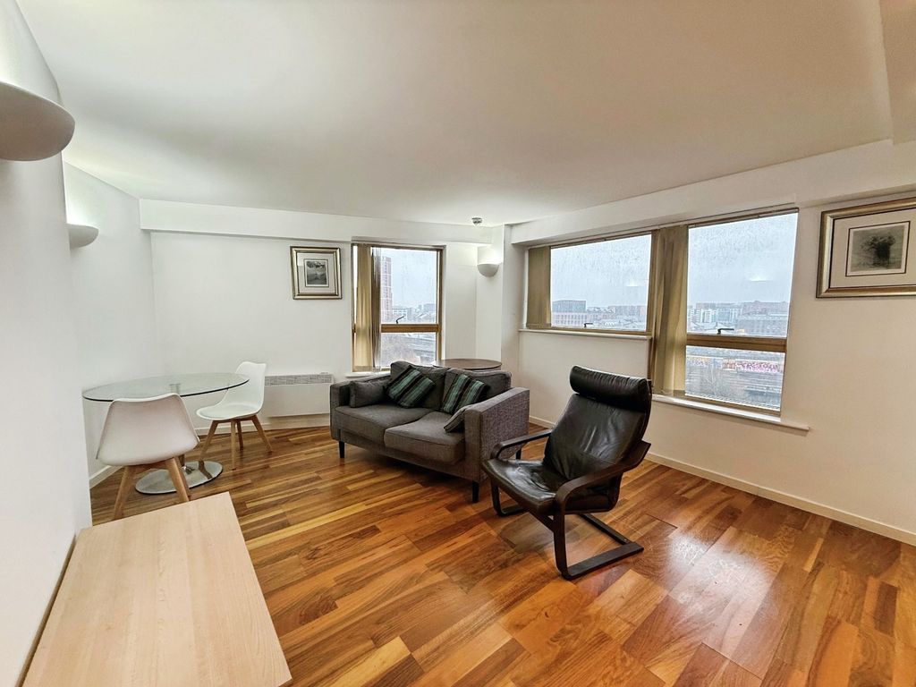 Property photo 2 of 6 Picture No. 06