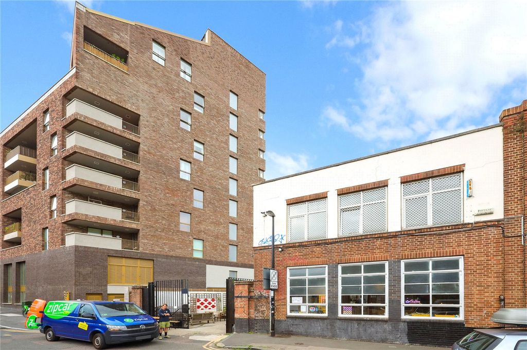 Property photo 1 of 4 Picture No. 08