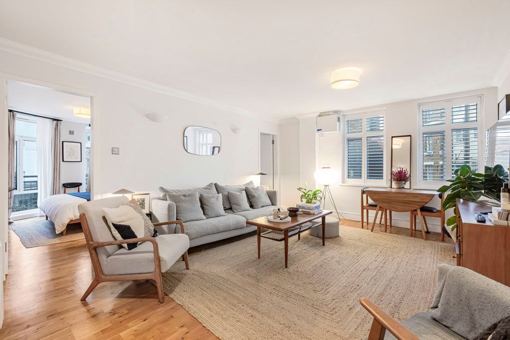 Property photo 1 of 22 Reception Room