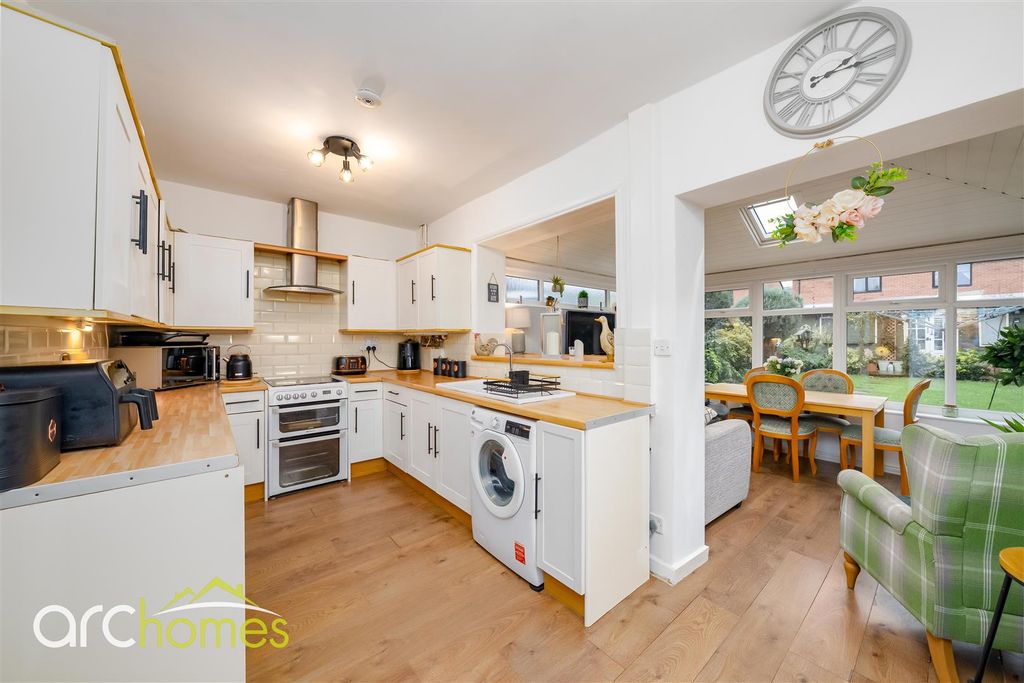 Property photo 3 of 31 Dsc05476-Edit.Jpg