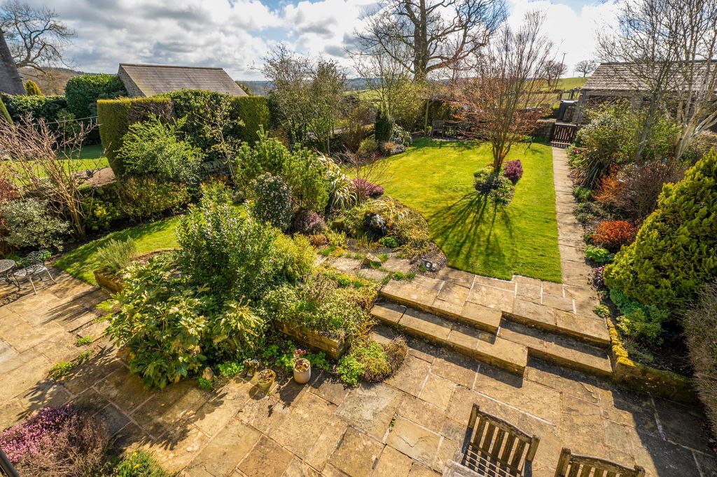 Property photo 3 of 50