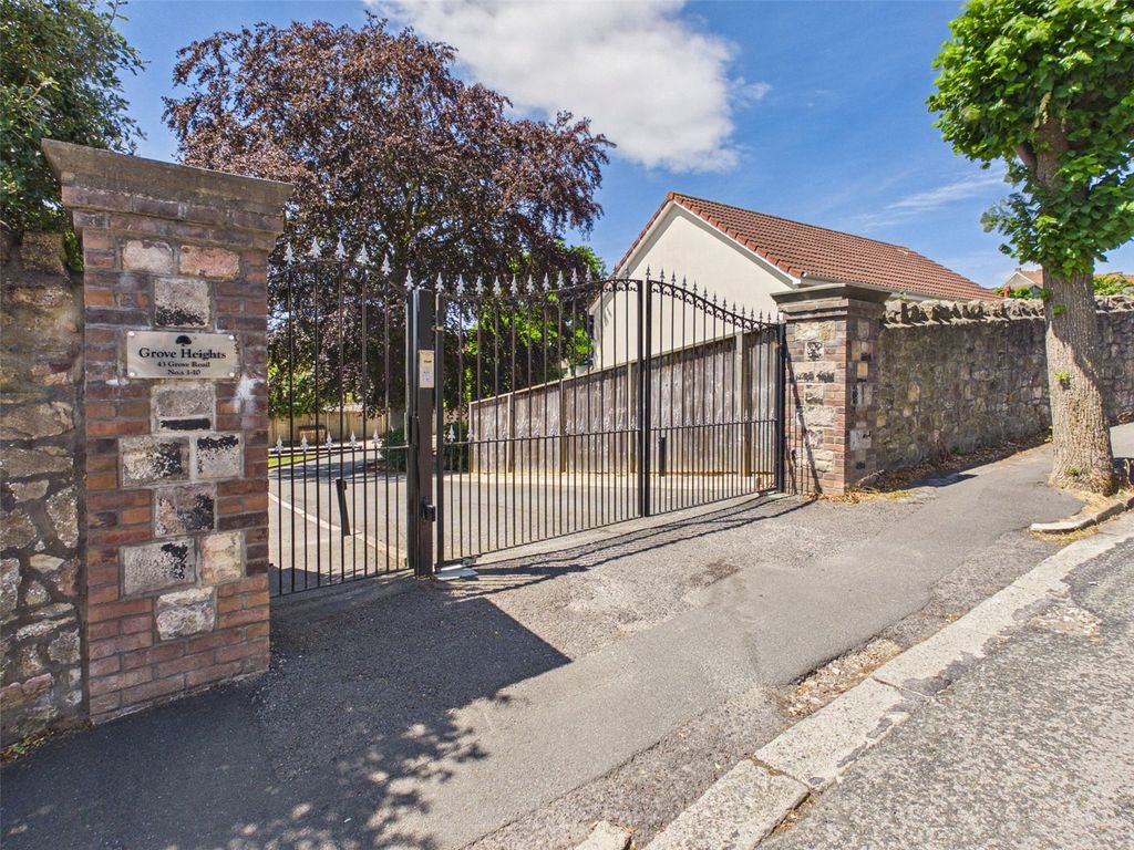 Property photo 2 of 26 Picture No. 37