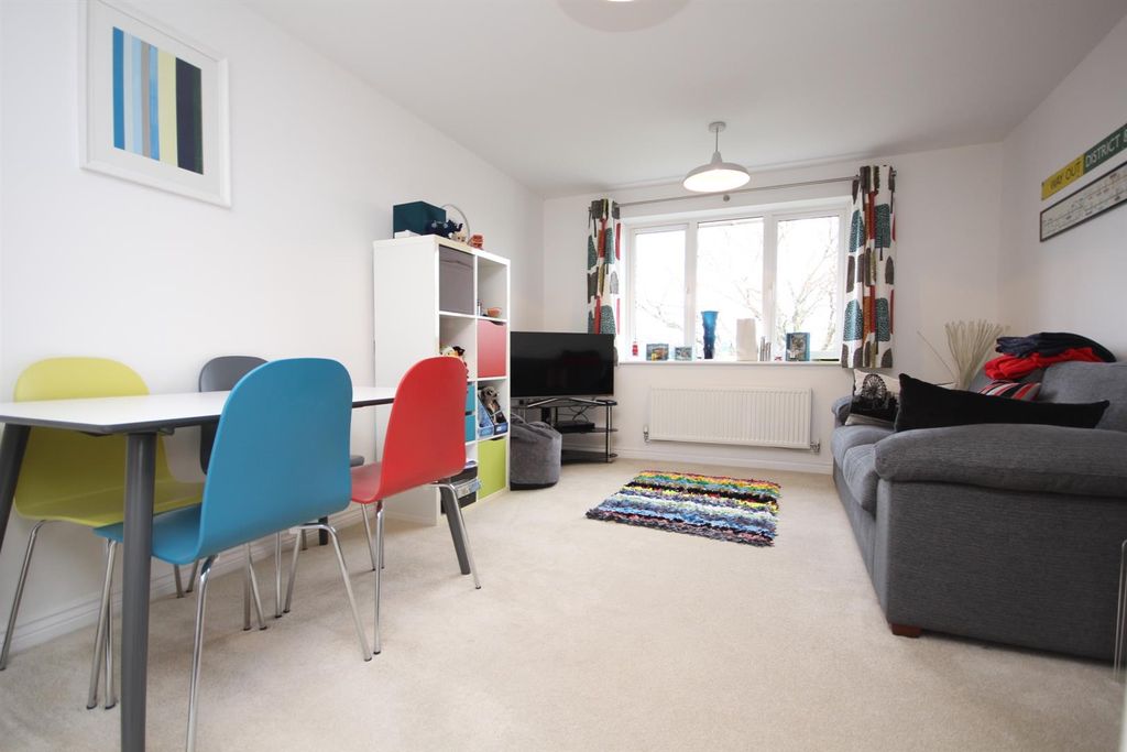 Property photo 2 of 10 Img_8135.Jpg