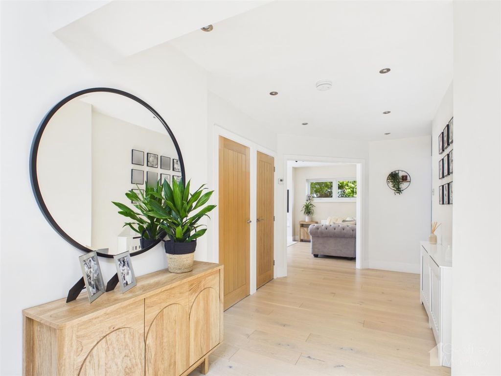 Property photo 3 of 14 Da88302Da8394Aefb4577Abce0A4690E_100_Cam02367G0-Pr