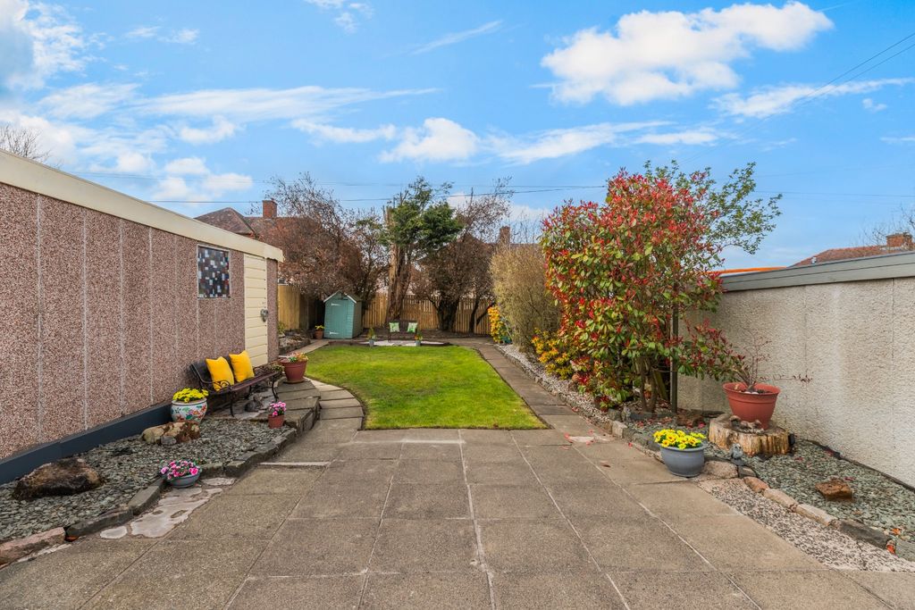 Property photo 2 of 19 3562226