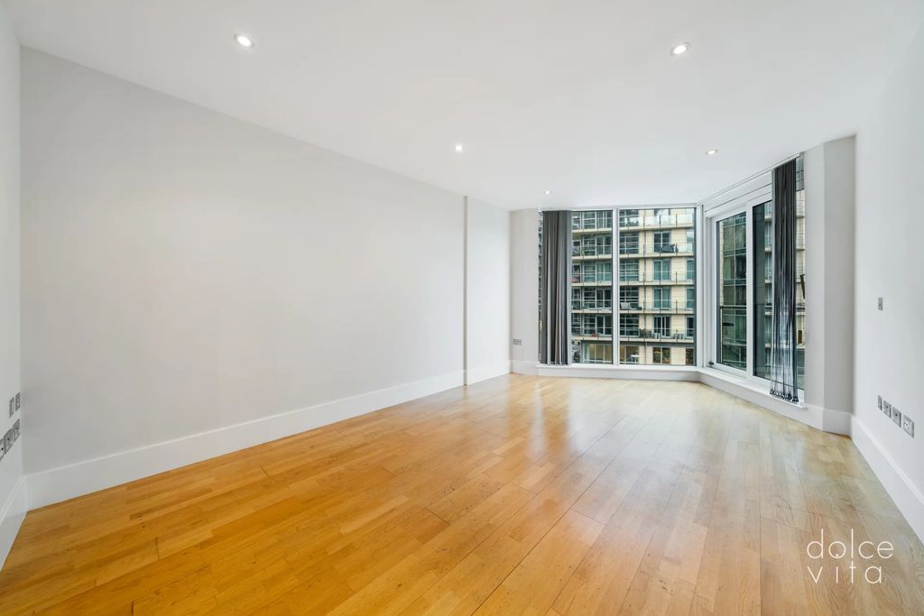 Property photo 3 of 13 Living Room