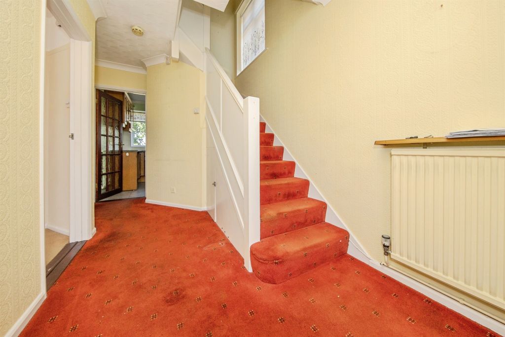 Property photo 2 of 25