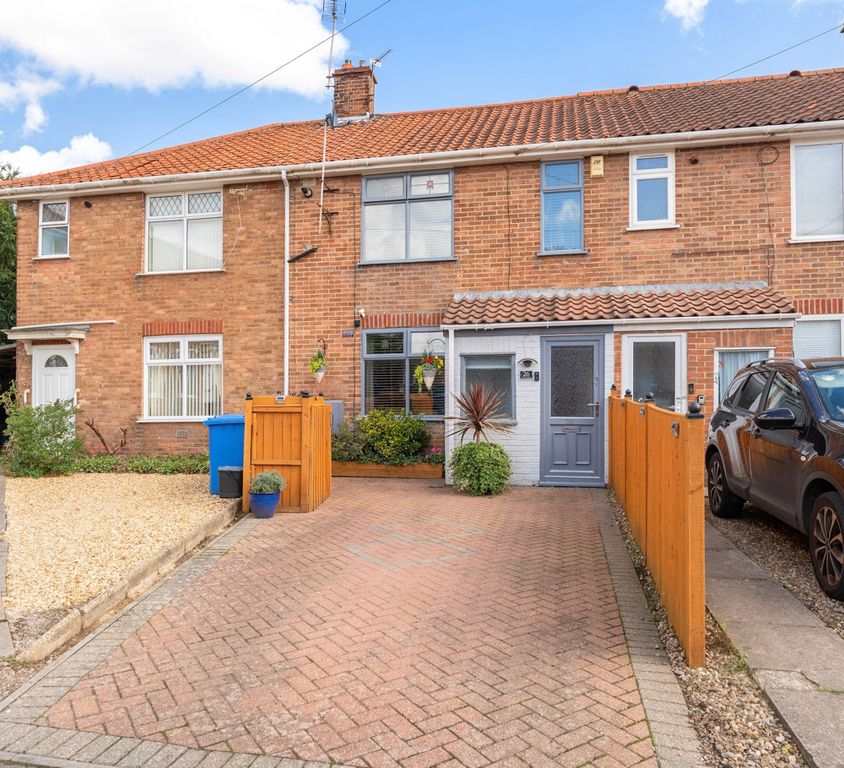 Property photo 1 of 18