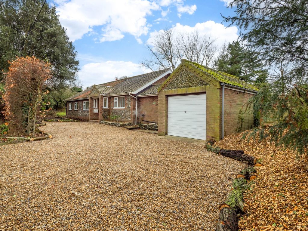 Property photo 2 of 31