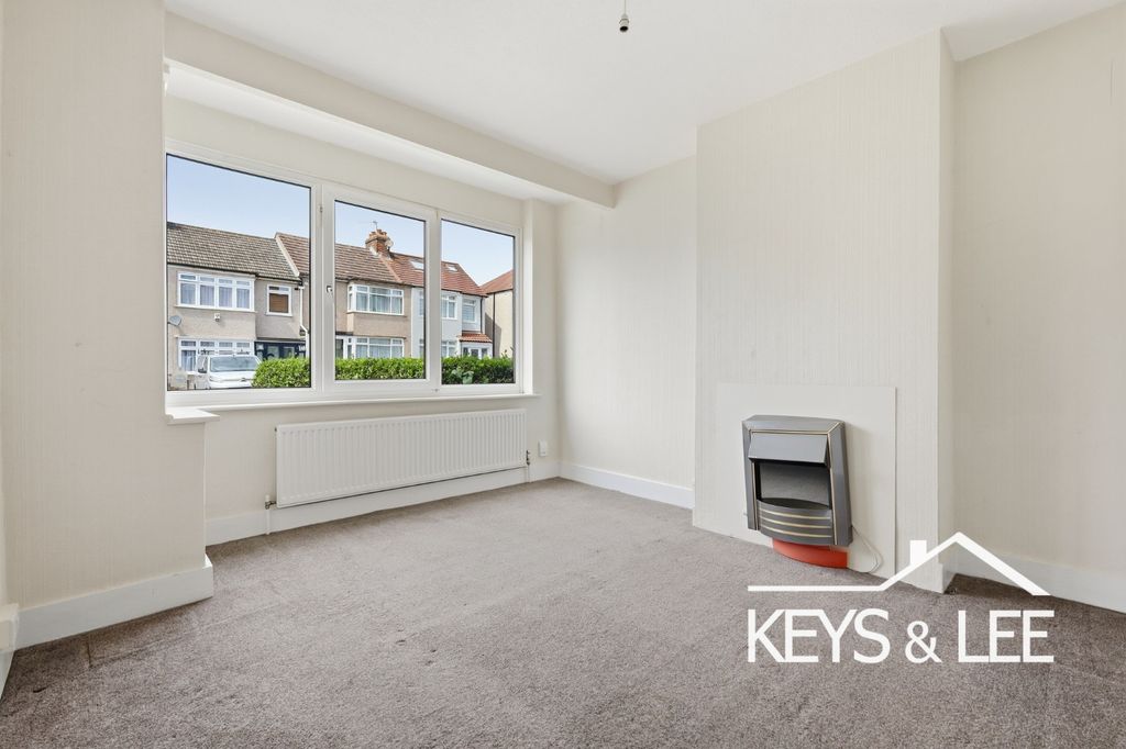 Property photo 2 of 15 5173784