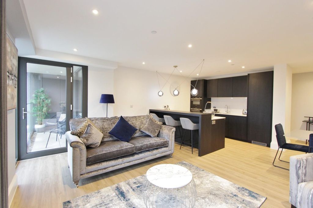 Property photo 2 of 18 Img_1570.Jpg