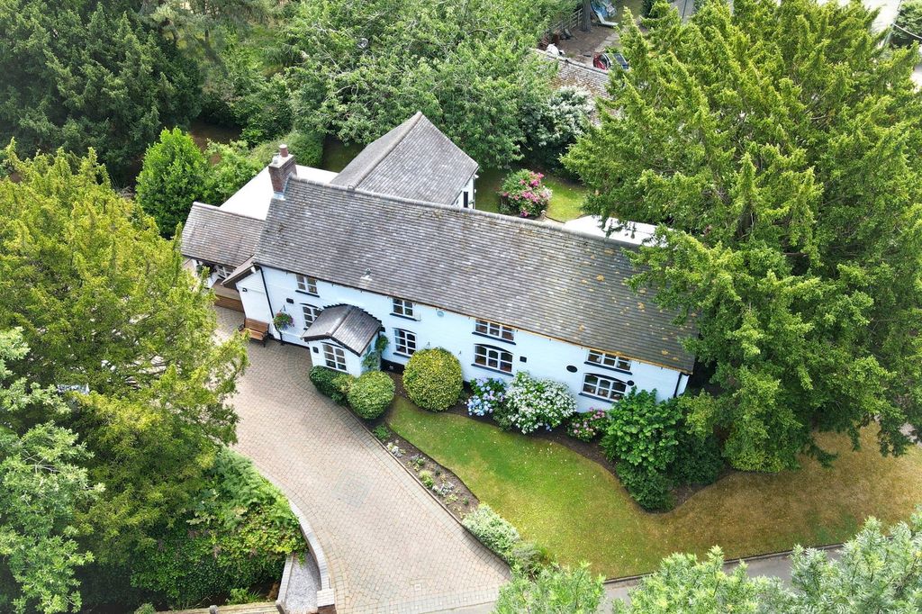 Property photo 2 of 44