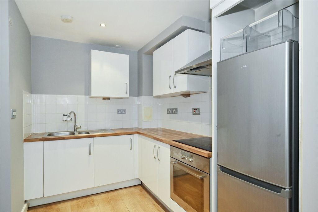 Property photo 3 of 11 Picture No. 08