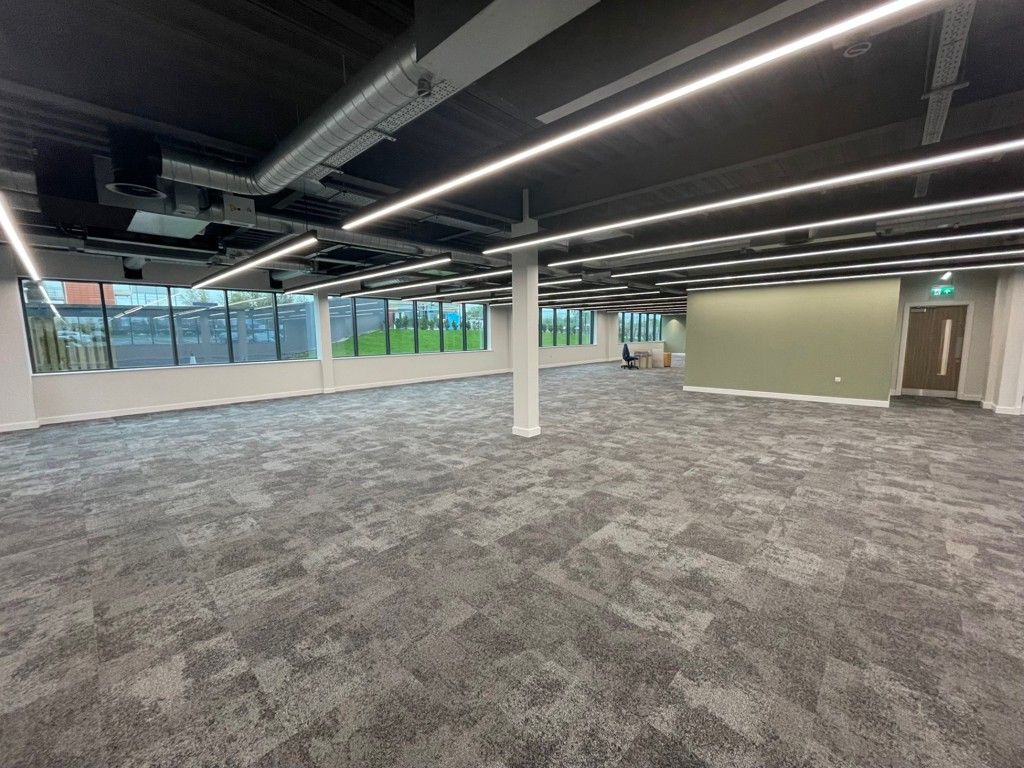 Property photo 3 of 8 Photo 13