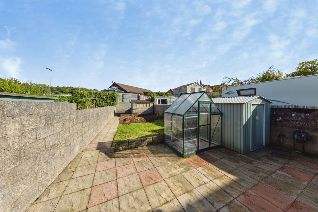 Property photo 3 of 25 Pbox-Img.Jpg